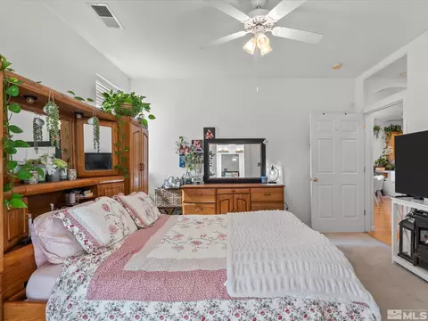 Bedroom - 9290 Jack Hammer Dr, Reno, NV 89521 photo 3 of 5