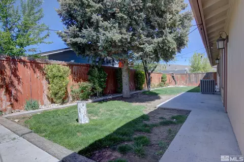 Exterior - 2176 Beverly Dr, Carson City, NV 89706 photo 3 of 8