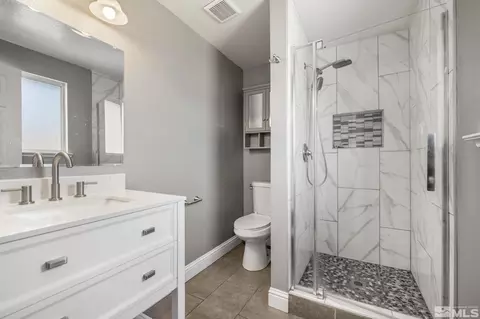 Bath - 2176 Beverly Dr, Carson City, NV 89706 photo 1 of 2