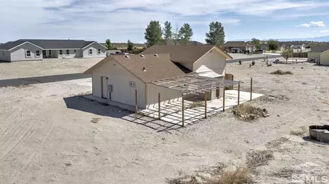2621 Harvey Dr, Fallon, NV 89406 photo 3