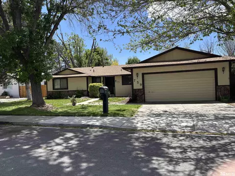 759 Palmwood Dr, Sparks, NV 89434