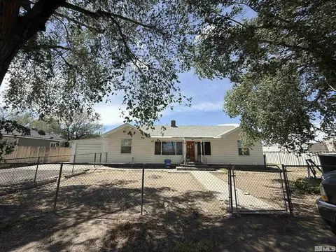 100 Dalton St, Fallon, NV 89406