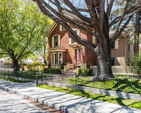 308 Thompson St, Carson City, NV 89703