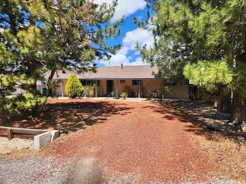 17385 Egret Ln, Reno, NV 89508