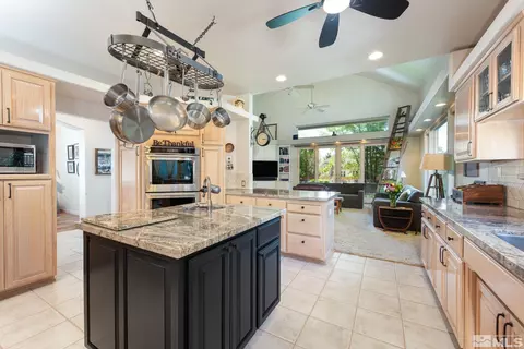 971 Fieldgate Way, Gardnerville, NV 89460