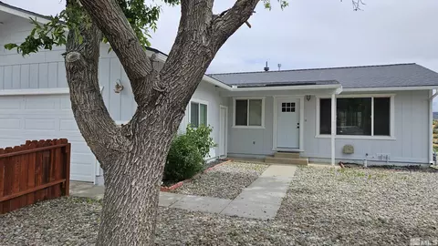 883 Amador Cir, Carson City, NV 89705