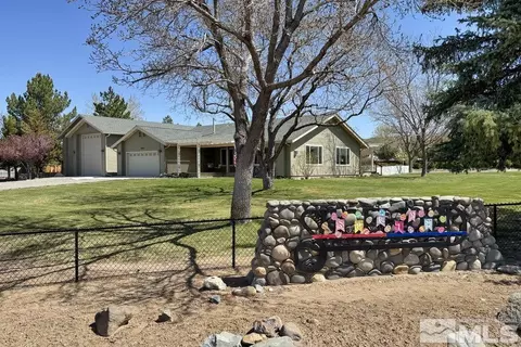 1051 Tenabo Ln, Gardnerville, NV 89410