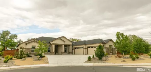 673 Rose Ln, Fernley, NV 89408