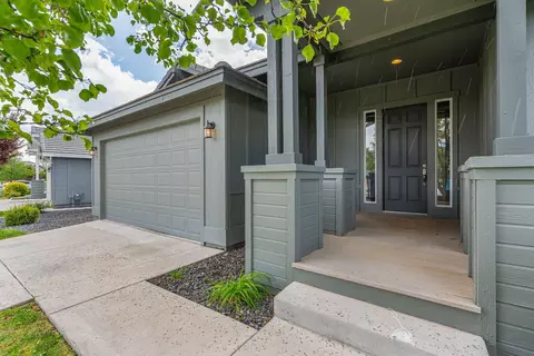 1196 Turnberry Dr, Sparks, NV 89436