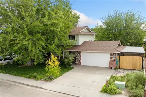 410 Pheasant Dr, Fallon, NV 89406