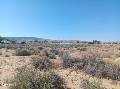 2655 E 9th St, Silver Springs, NV 89429