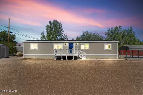 5025 Bobolink Cir, Reno, NV 89508