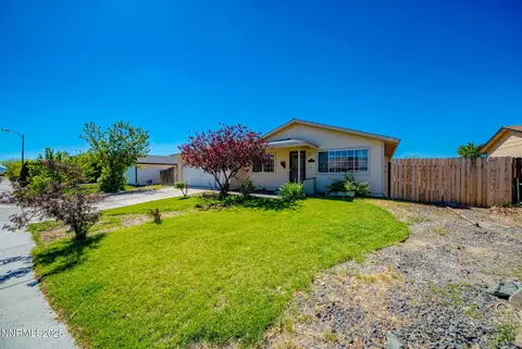 636 Aja Pl, Dayton, NV 89403