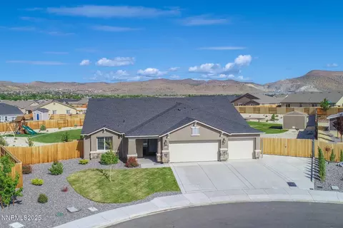 215 Great Vine Ct, Sparks, NV 89441