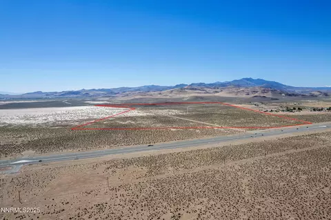 7975 Break-a-heart Rd, Silver Springs, NV 89429