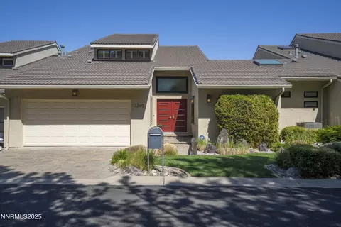 2260 Stone Mountain Cir, Reno, NV 89519