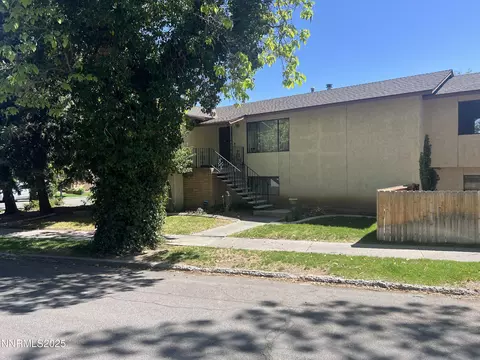 124 Mark Twain Ave, Reno, NV 89509