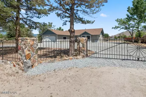 1358 Downs Dr, Minden, NV 89423 photo 2