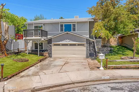 2772 Powder Dr, Reno, NV 89503
