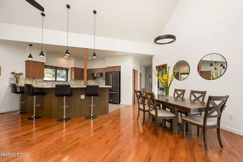 Dining - 340 Barton Dr, Stateline, NV 89449 photo 2 of 2