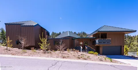 Exterior - 340 Barton Dr, Stateline, NV 89449 photo 4 of 8