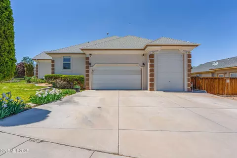 627 Wedge Ln, Fernley, NV 89408