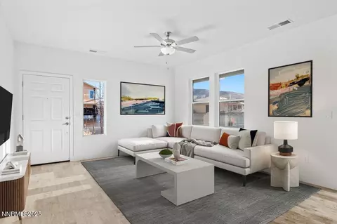 877 Agate Way, Fernley, NV 89408