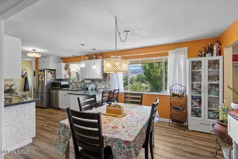 Dining - 160 Cheyenne Dr, Reno, NV 89521 photo 4 of 4