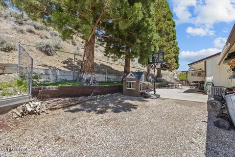 Exterior - 160 Cheyenne Dr, Reno, NV 89521 photo 5 of 6