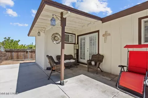 Exterior - 160 Cheyenne Dr, Reno, NV 89521 photo 3 of 6