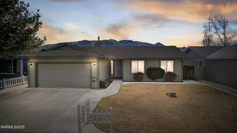 103 Woodlake Ct, Dayton, NV 89403