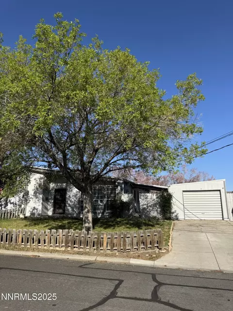 11303 Green Mountain St, Reno, NV 89506