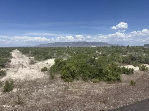 1565 William Harrison Ave, Battle Mountain, NV 89820