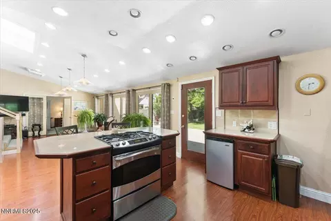 Kitchen - 1410 Patrick Ave, Reno, NV 89509 photo 4 of 7