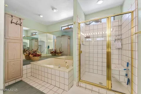 Bath - 1410 Patrick Ave, Reno, NV 89509 photo 1 of 3