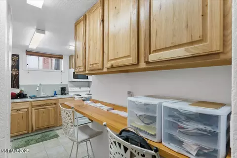 Kitchen - 1410 Patrick Ave, Reno, NV 89509 photo 6 of 7