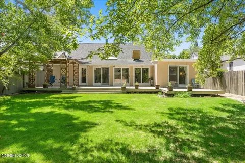 Exterior - 1410 Patrick Ave, Reno, NV 89509 photo 8 of 11
