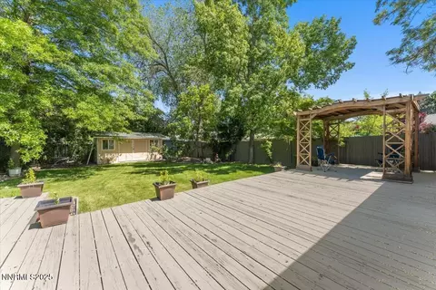 Exterior - 1410 Patrick Ave, Reno, NV 89509 photo 5 of 11