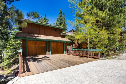 334 Barrett Dr, Stateline, NV 89449