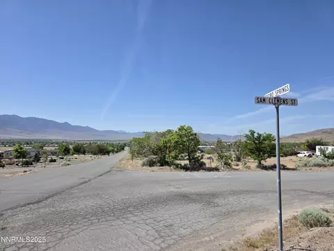 107 Sam Clemens Ave, Dayton, NV 89403