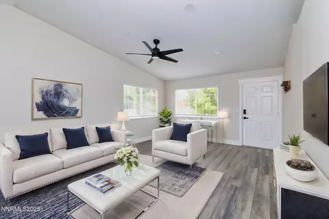 6436 Eskimo Dr, Sun Valley, NV 89433