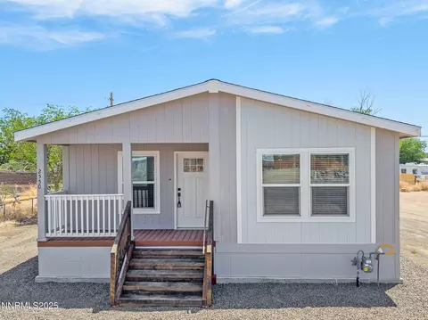 2550 Pueblo St, Silver Springs, NV 89429