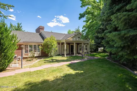2330 Crows Nest Pkwy, Reno, NV 89519