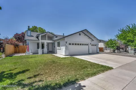 753 Divot Dr, Fernley, NV 89408