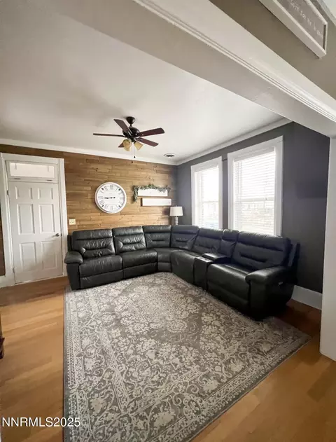 Living - 376 E Stillwater Ave, Fallon, NV 89406 photo 2 of 3