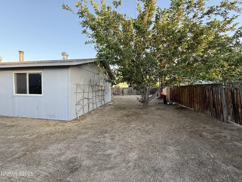 Exterior - 540 Anthony Ln, Fallon, NV 89406 photo 5 of 7