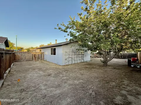 Exterior - 540 Anthony Ln, Fallon, NV 89406 photo 6 of 7