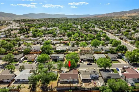 View/Area - 664 Beldon Way, Reno, NV 89503 photo 4 of 6
