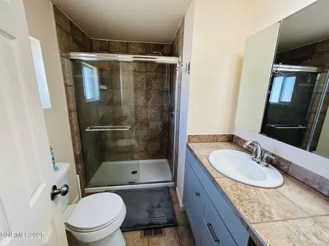 Bath - 6480 Teal Dr, Fallon, NV 89406 photo 3 of 3