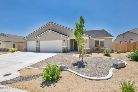 595 Pine Creek Cir, Dayton, NV 89403